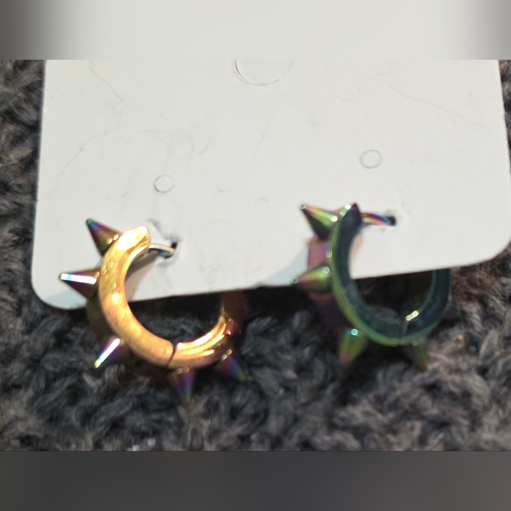 🥳 4/$20 #8. Iridescent Small Spiked Hoop Earrings